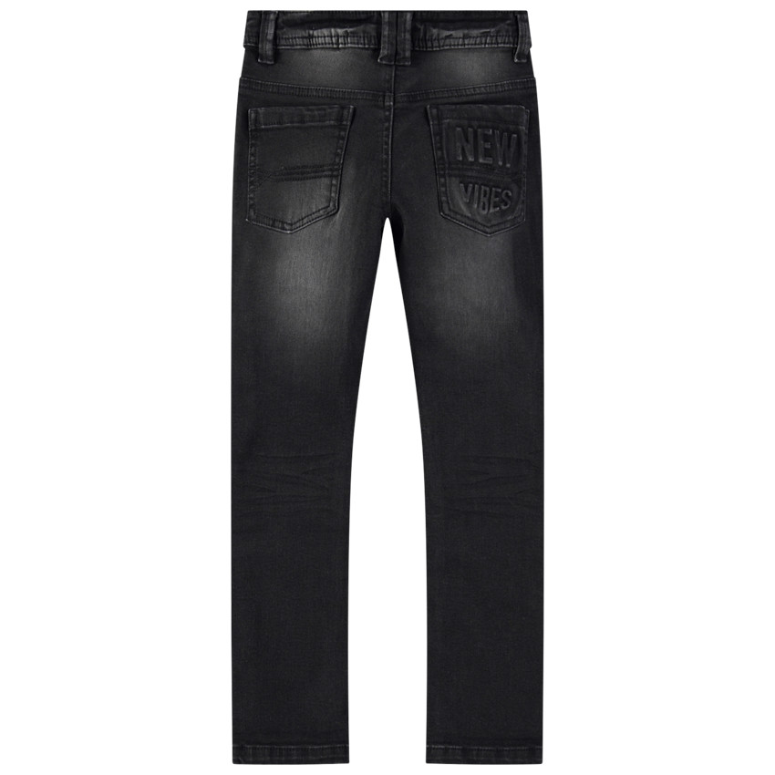 Jeans effet used et crinkle avec inscription en relief au dos 